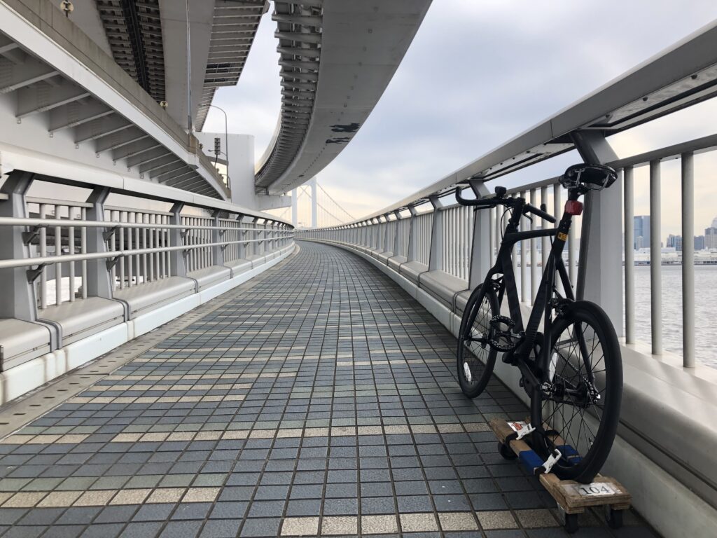 レインボーブリッジは自転車でも通行できる